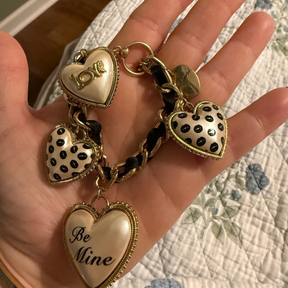 Betsey Johnson Gold and Cream Heart Bracelet